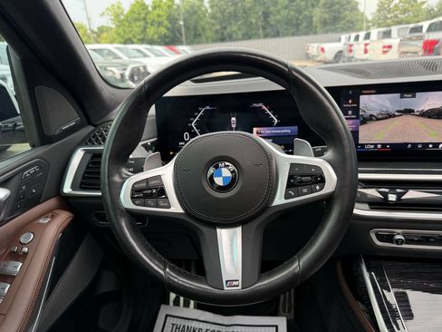 Used 2024 BMW X7 xDrive40i w/ M Sport Package AWD/4WD image 24