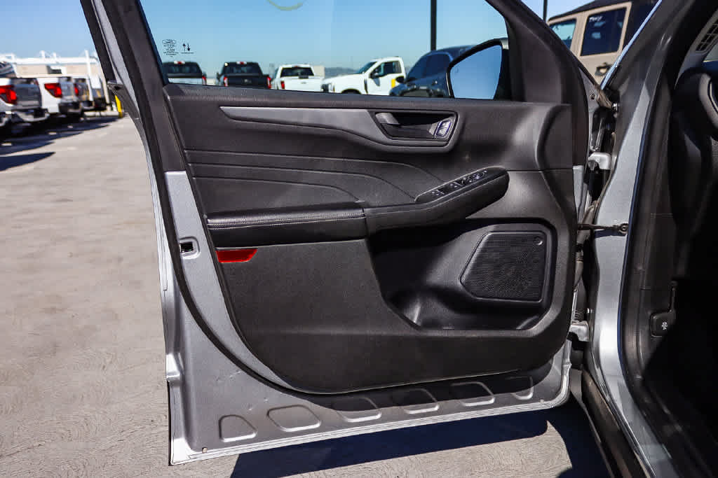 Used 2023 Ford Escape Active w/ Tech Pack #1 FWD image 20