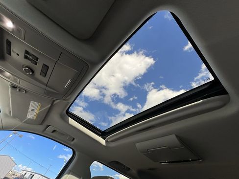 Certified 2017 GMC Yukon Denali w/ Open Road Package image 19