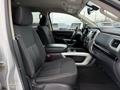 Used 2016 Nissan Titan XD image 13