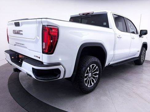 Used 2021 GMC Sierra 1500 AT4 w/ AT4 Premium Package image 17