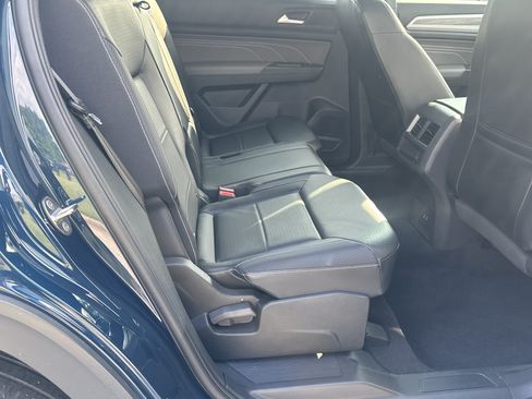 Used 2022 Volkswagen Atlas Cross Sport SE AWD/4WD image 15