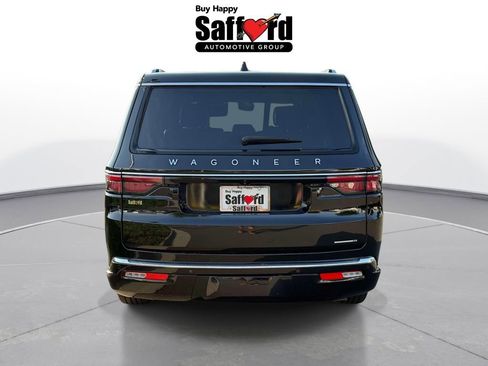 Certified 2024 Jeep Wagoneer L Series II w/ Flexible Seating Group AWD/4WD image 10