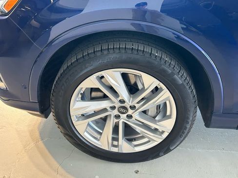 Used 2022 Audi Q7 Premium Plus image 8