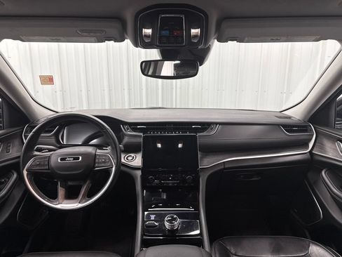 Used 2021 Jeep Grand Cherokee L Limited AWD/4WD image 14