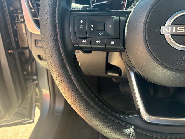 Used 2023 Nissan Rogue SL w/ SL Premium Package FWD image 22