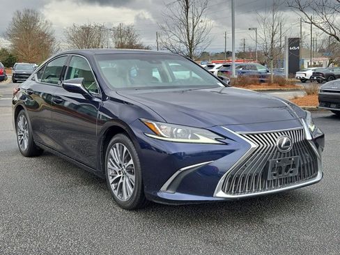 Used 2021 Lexus ES 350 w/ Premium Package image 4