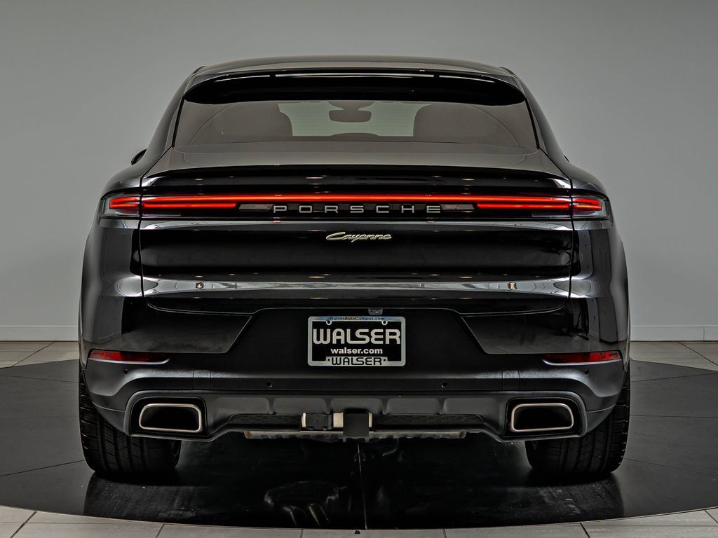 Certified 2025 Porsche Cayenne E-Hybrid Coupe AWD/4WD image 7