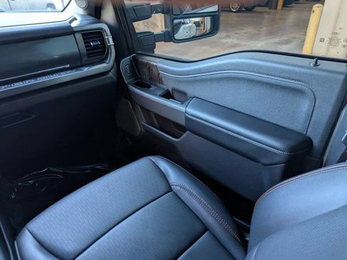 Used 2025 Ford F350 Lariat AWD/4WD image 17