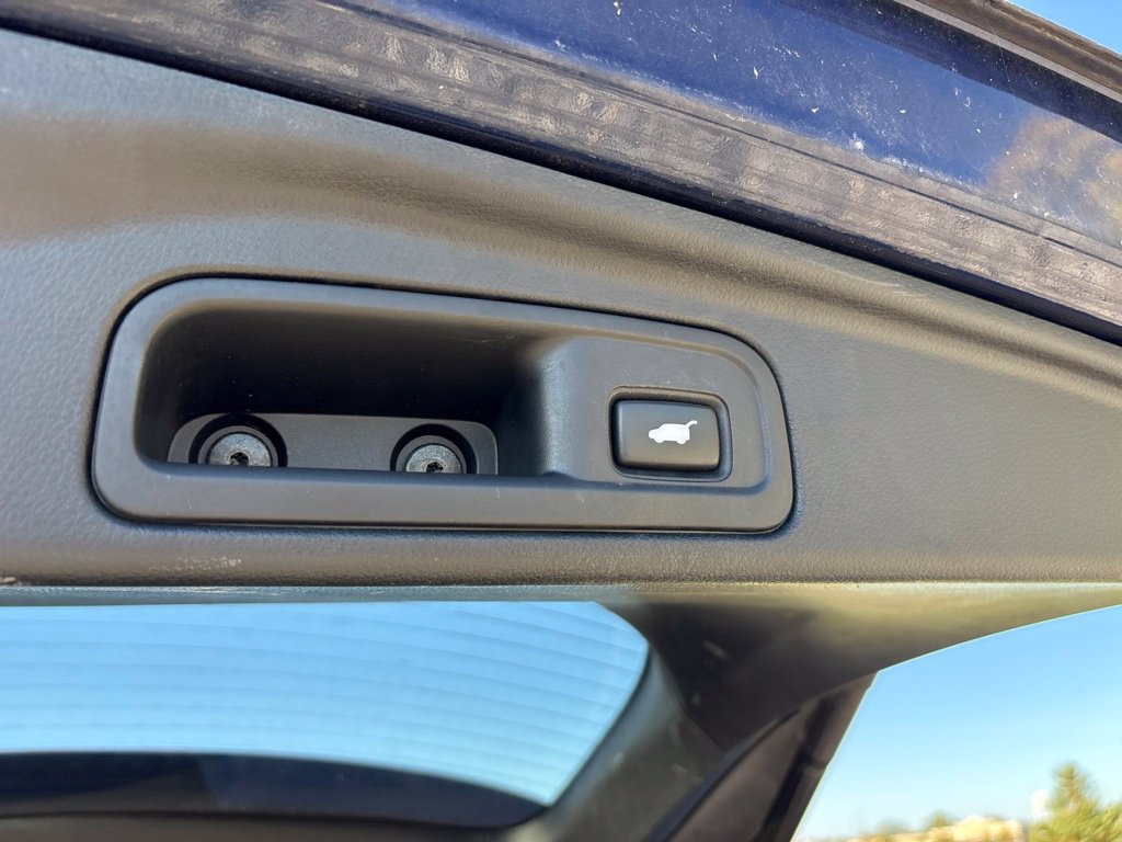 Used 2016 Honda Pilot Elite image 11