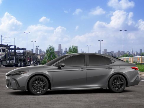 New 2026 Toyota Camry SE FWD image 3
