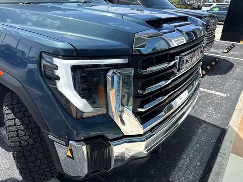Used 2024 GMC Sierra 2500 SLE w/ SLE Value Package; AWD/4WD image 2