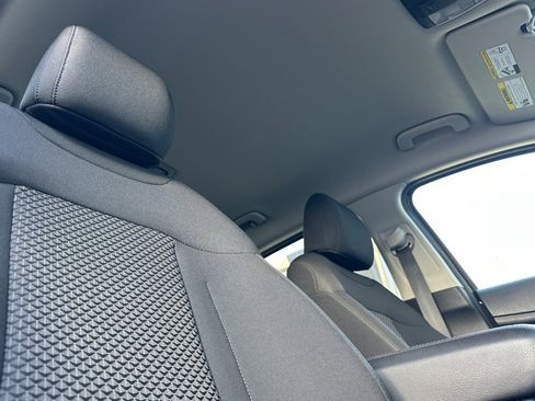 Used 2023 Kia Sportage LX image 14