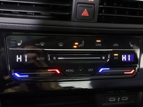 Used 2026 Volkswagen Jetta SE image 50