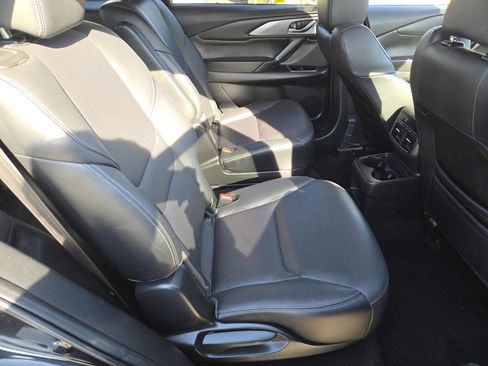 Used 2023 MAZDA CX-9 Touring image 18