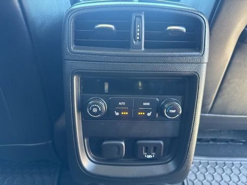 Used 2020 Buick Envision Essence image 11