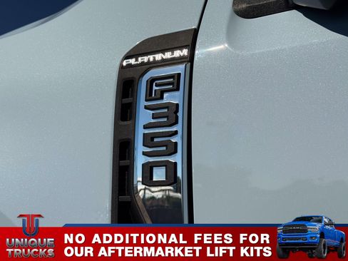 Used 2025 Ford F350 Platinum w/ Platinum Plus Package image 10
