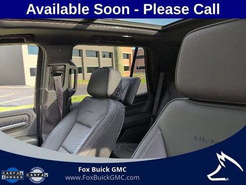 Used 2023 GMC Yukon Denali w/ Denali Reserve Package AWD/4WD image 11