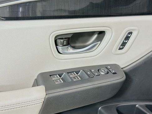 Used 2025 Honda Pilot Elite image 20