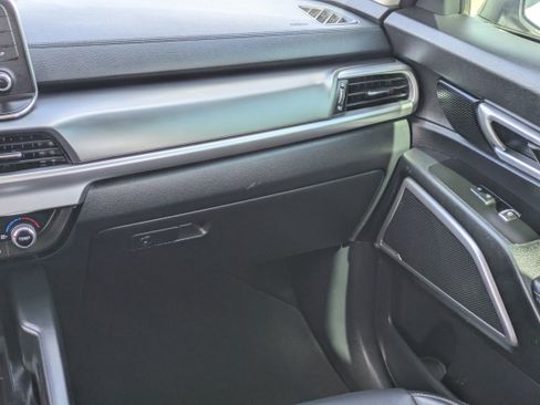 Used 2021 Kia Telluride LX FWD image 19