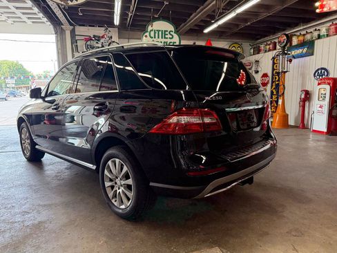 Used 2015 Mercedes-Benz ML 250 BlueTEC 4MATIC image 3