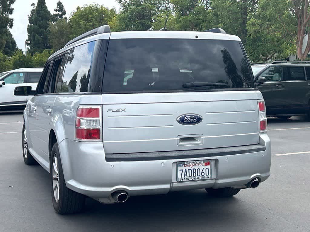 Used 2013 Ford Flex SE FWD image 2