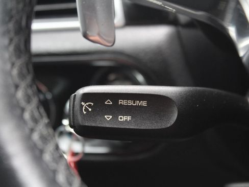 Used 2018 Porsche Macan Sport Edition AWD/4WD image 28