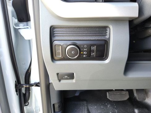 New 2026 Ford F450 XL w/ XL Chrome Package image 8