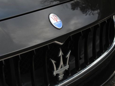 Used 2016 Maserati Ghibli S Q4 AWD/4WD image 38