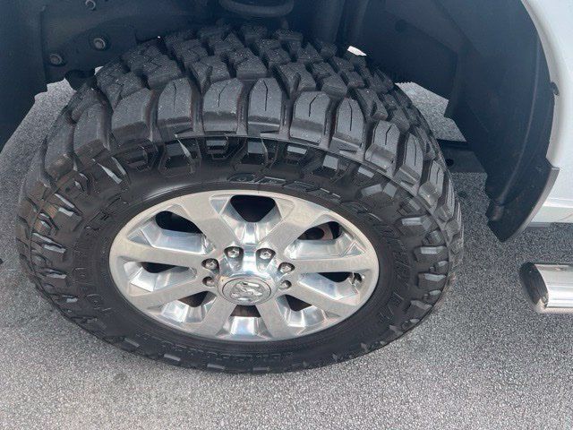 Used 2024 RAM 2500 Laramie w/ Sport Appearance Package AWD/4WD image 9