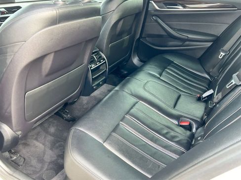 Used 2018 BMW 530i xDrive w/ Premium Package image 18