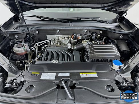 Used 2023 Volkswagen Atlas Cross Sport SEL Premium R-Line image 32