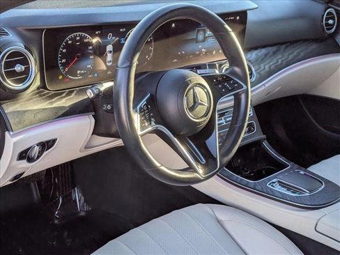 Used 2021 Mercedes-Benz E 350 4MATIC Sedan image 10
