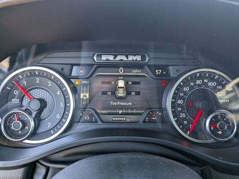 New 2026 RAM 1500 Big Horn AWD/4WD image 9
