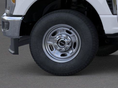 New 2026 Ford F250 XL AWD/4WD image 19