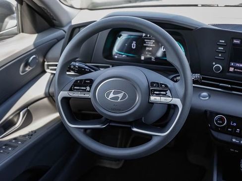 New 2026 Hyundai Elantra Hybrid FWD image 16