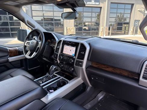 Used 2019 Ford F150 Lariat w/ FX4 Off-Road Package AWD/4WD image 30
