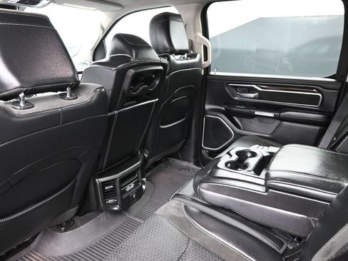 Used 2022 RAM 1500 Laramie AWD/4WD image 33