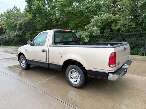 Used 1998 Ford F150 XL RWD image 3