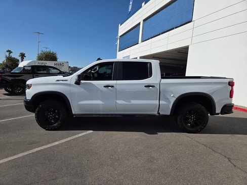 Certified 2023 Chevrolet Silverado 1500 ZR2 w/ Technology Package AWD/4WD image 3