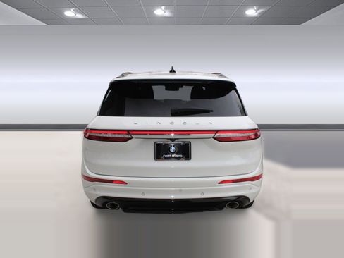 Used 2023 Lincoln Corsair Reserve w/ Jet Appearance Package image 10