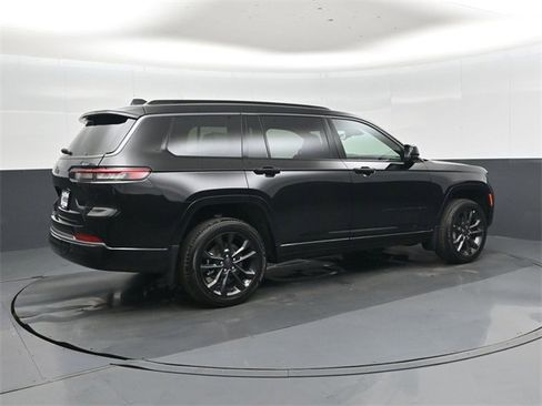 New 2026 Jeep Grand Cherokee L Limited image 3