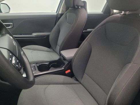 Used 2025 Kia K4 FWD image 17