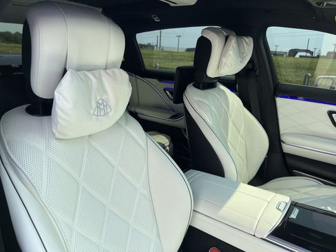 Certified 2023 Mercedes-Benz Maybach S 680 4MATIC image 35