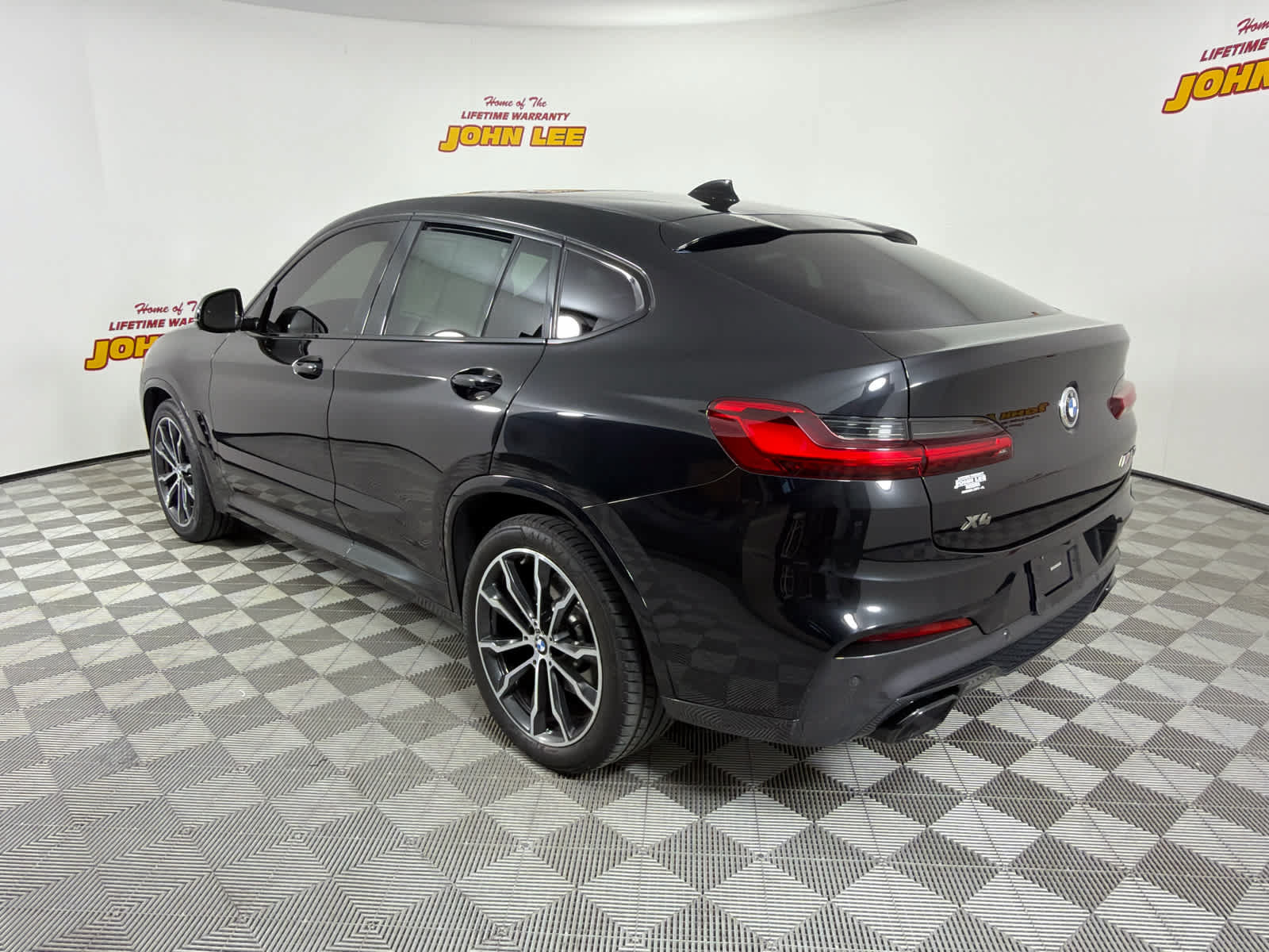Used 2020 BMW X4 M40i w/ Executive Package AWD/4WD image 3