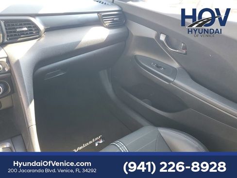 Certified 2021 Hyundai Veloster N image 22