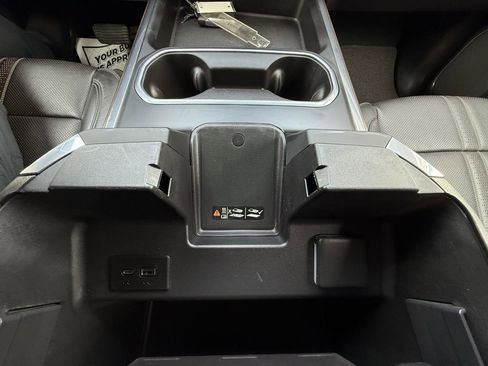 Used 2024 Chevrolet Silverado 3500 High Country w/ Technology Package image 26