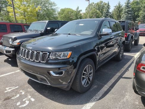 Used 2020 Jeep Grand Cherokee Limited w/ Luxury Group II AWD/4WD image 4