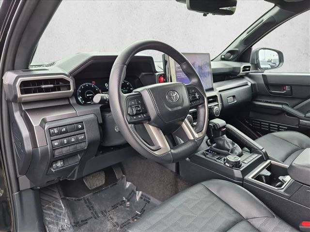 Certified 2025 Toyota 4Runner TRD Off-Road Premium w/ Tow Technology Package AWD/4WD image 10