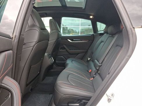 New 2024 Maserati Levante GT Ultima image 27